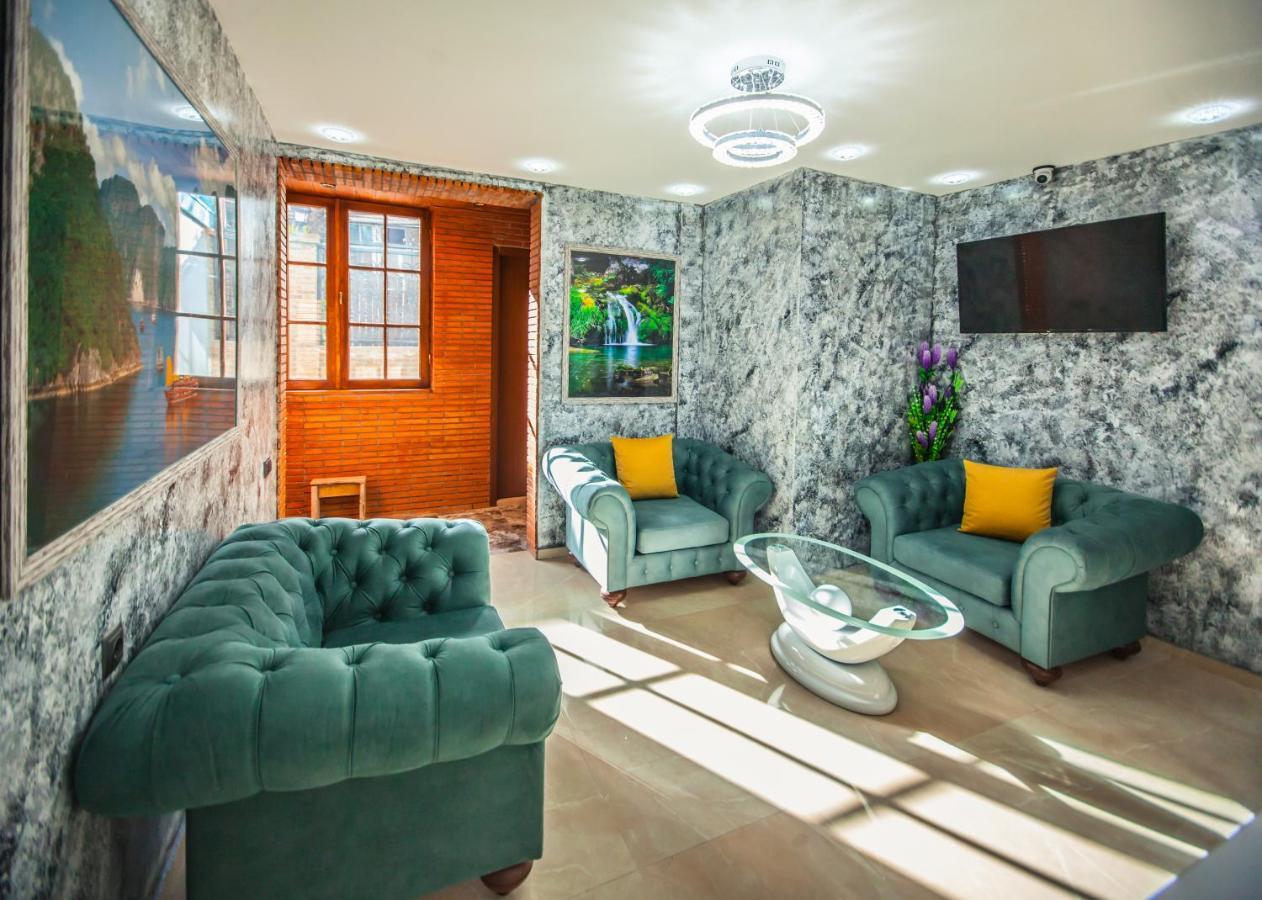 Musmore Boutique Hotel Tbilisi Buitenkant foto